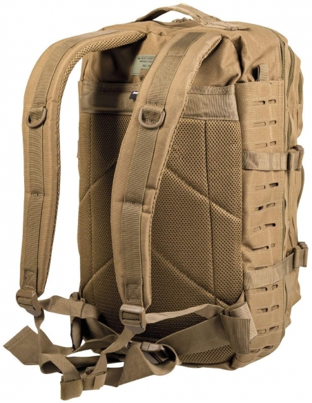 Compre a mochila tática militar MilTec US Assault LG de 36 litros com corte a laser na cor coyote.