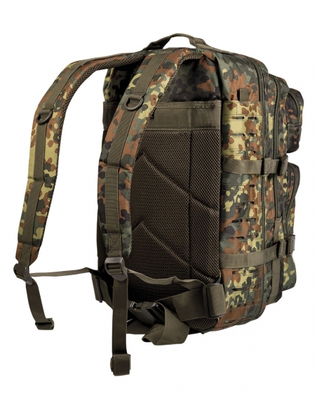 Compre a mochila tática militar MilTec US Assault LG de 36 litros com corte a laser e estampa Flecktarn.