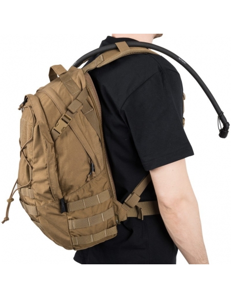 Compre Helikon-Tex EDC de 21 litros na cor verde-oliva.