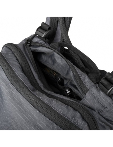 Compre a mochila tática militar Helikon-Tex Elevation de 35 litros na cor preta.