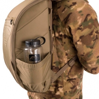 Mochila Tática Militar Helikon-Tex Bail Out Bag 25 Litros Verde Adaptável 2
