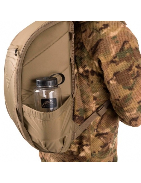Compre a mochila tática militar adaptável Helikon-Tex Bail Out Bag de 25 litros na cor verde.