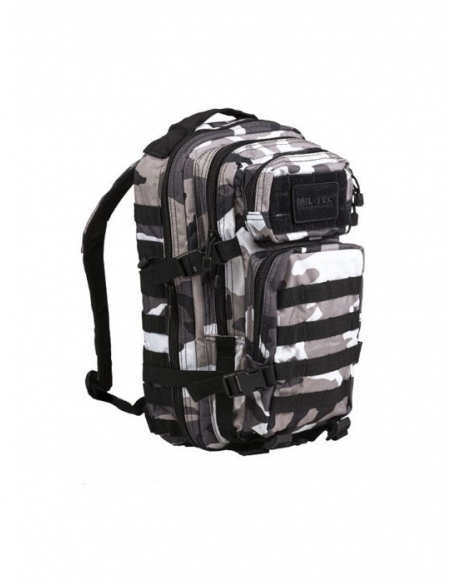 Mochila tática militar MilTec Urban US Assault SM de 20 litros com fecho frontal em velcro.