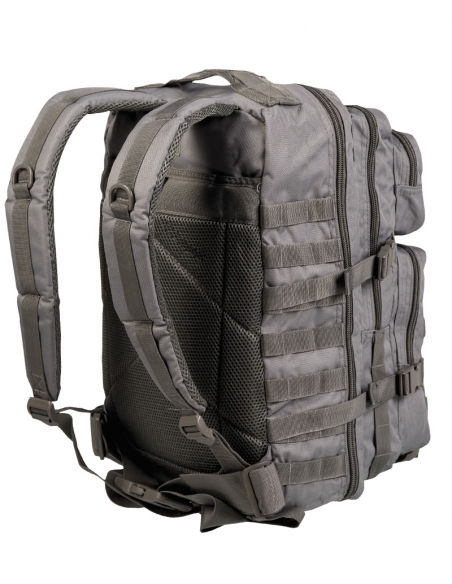 Compre a mochila tática militar MilTec US Assault LG de 36 litros com estampa de folhagem e fecho frontal em velcro.