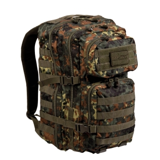 Mochila tática militar MilTec US Assault LG de 36 litros com estampa Flecktarn e fechamento frontal em velcro.
