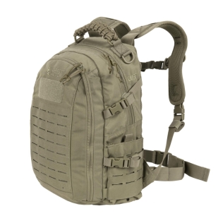 Mochila tática militar adaptável Direct Action Dust MK II de 20 litros na cor verde.